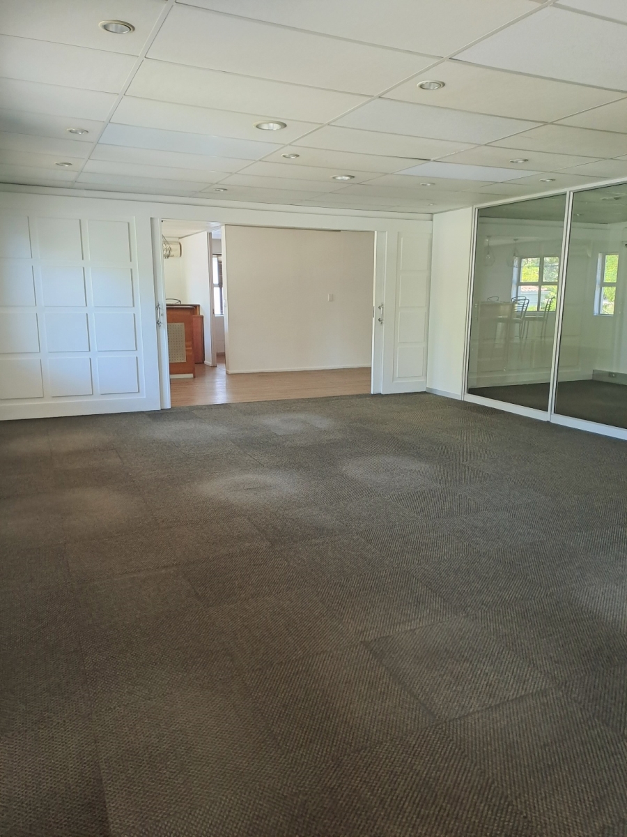 To Let commercial Property for Rent in Okennedyville Western Cape